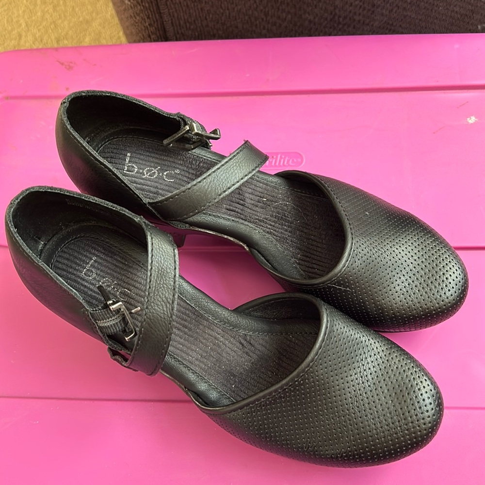 Boc black maryjane clogs